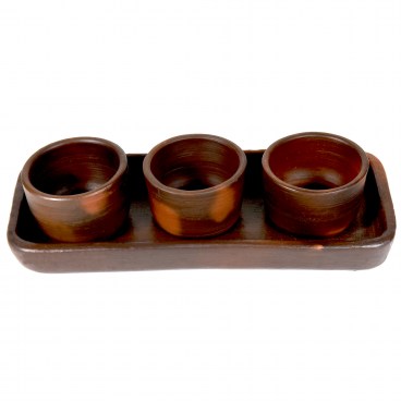 Pomaireware Rectangular Clay Tray with Conical Condiment Bowls